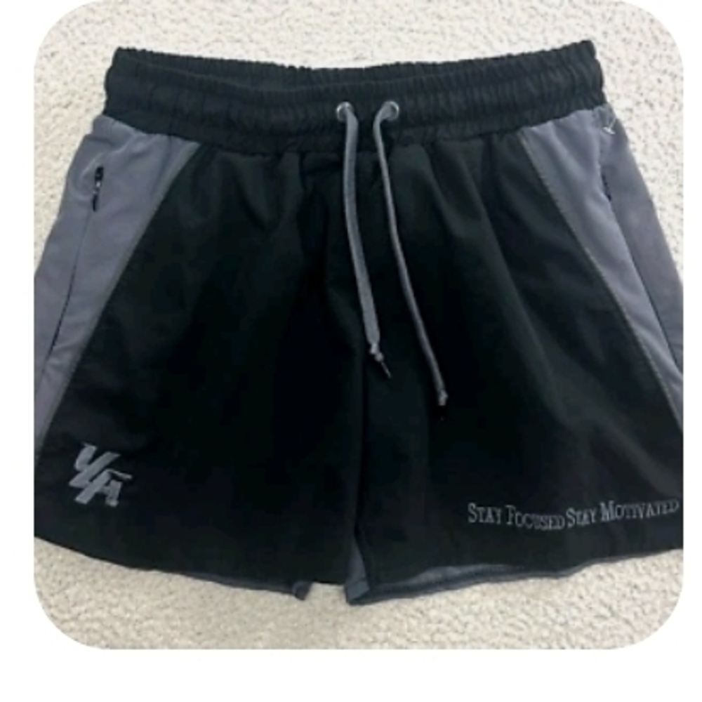YoungLA Black and Gray Men's Shorts (L)